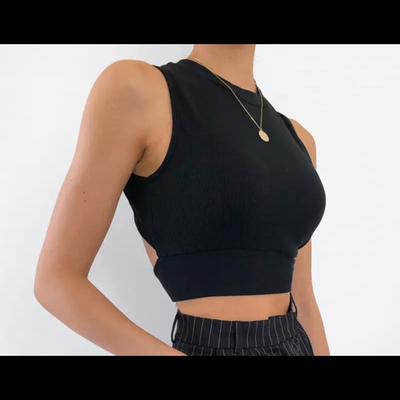 Crop top - Picture 2 of 5